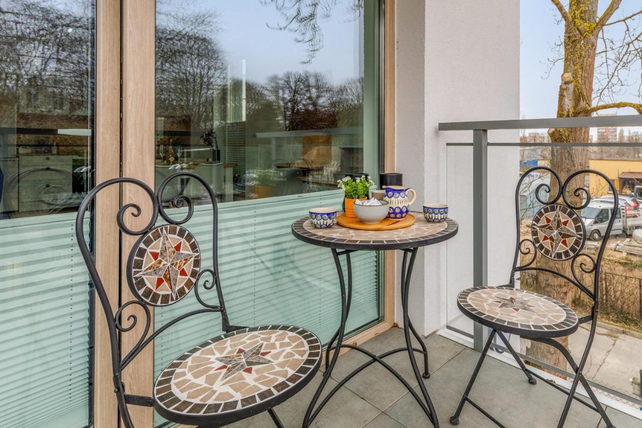 Green Square Apartment With Balcony Swinoujscie By Noclegi Renters Esterno foto