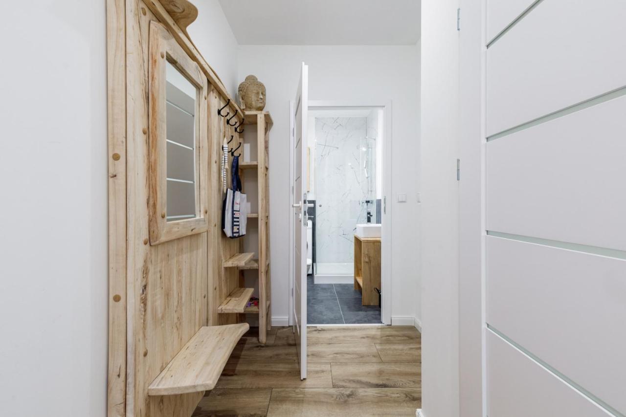 Green Square Apartment With Balcony Swinoujscie By Noclegi Renters Esterno foto