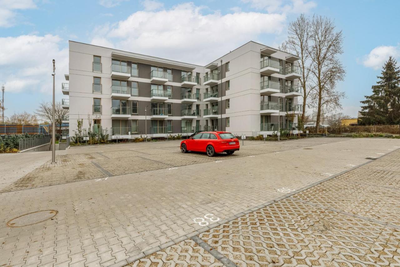 Green Square Apartment With Balcony Swinoujscie By Noclegi Renters Esterno foto